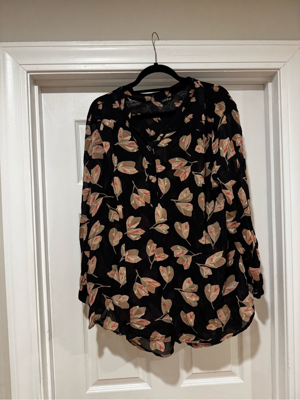 Lucky Brand Black Floral-Leaf Long Sleeve Blouse